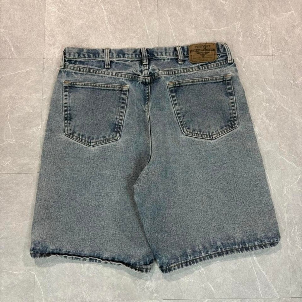 Wrangler blue denim jorts Size 36" #denim #jorts